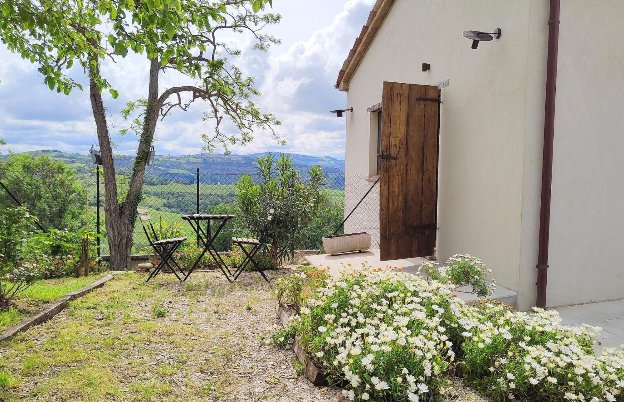 Villa Borgo Calbianco - Private House With Pool & Airco à Cerreto Castello Extérieur photo